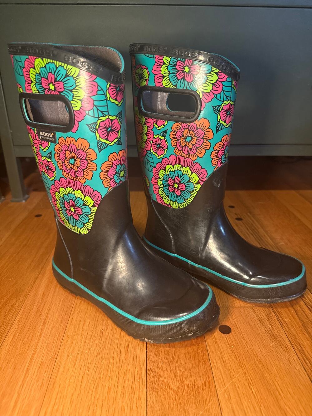 BOGS Pansies Rain Boots Youth Girls Size 1 Floral Waterproof Rubber Boots